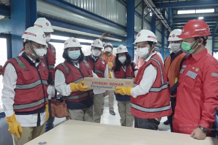 Pemusnahan 900.576 botol sirop obat Unibebi yang bermasalah dimusnahkan di Sumut. BPOM masih terus memantau