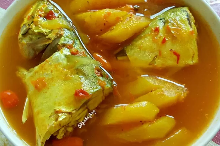  Lempah kuning masakan khas Bangka Belitung dengan rasa kuah yang segar (Instagram/ @tjenlingling)