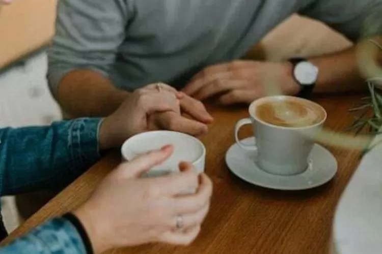 Ilustrasi kencan bersama pasangan (Unsplash/Priscilla Du Preez)