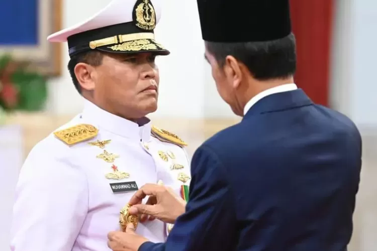 Laksamana Muhammad Ali dilantik Jokowi jadi KSAL (Twitter Joko Widodo )