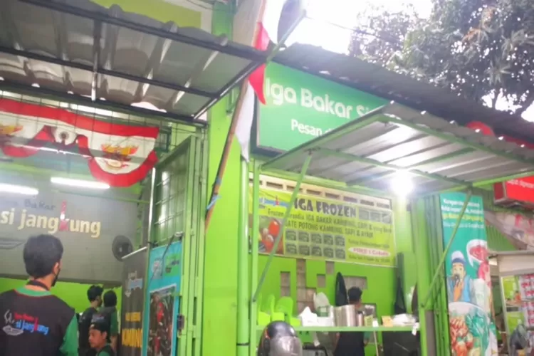 Restoran Iga Bakar Si Jangkung, salah satu rekomendasi wisata kuliner di Bandung (YouTube 168 Project)