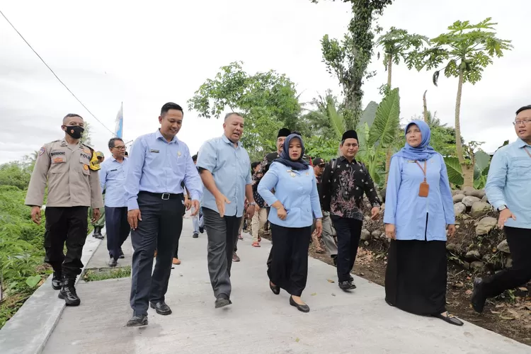 Peresmian hasil padat karya di Sleman. (Dokumen Humas Sleman)