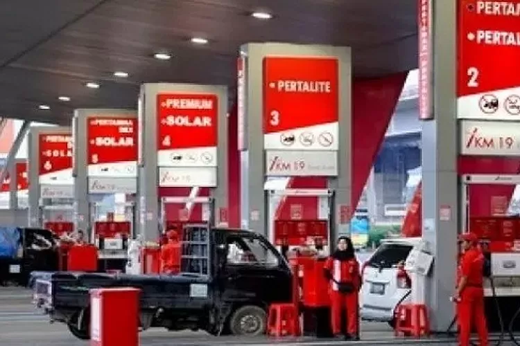 Daftar Harga BBM 2023: Bensin di SPBU Vivo dan BP AKR Turun, Pertamina Bagaimana? (Suara)