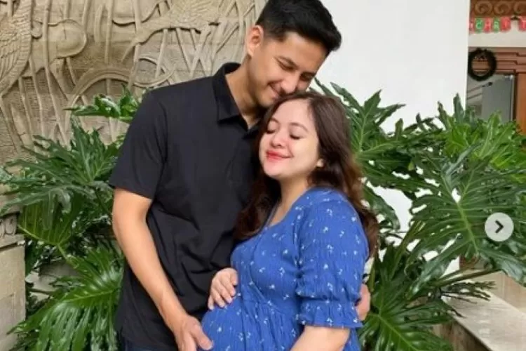 Tasya Kamila baru saja melahirkan anak keduanya yang berjenis kelamin perempuan, Minggu (1/1/2023). (Instagram @tasyakamila)