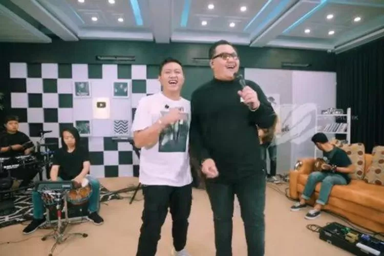 Inilah chord gitar lagu Ojo Nangis dari Denny Caknan feat Ndarboy Genk. (Tangkap layar Youtube DC. Production)