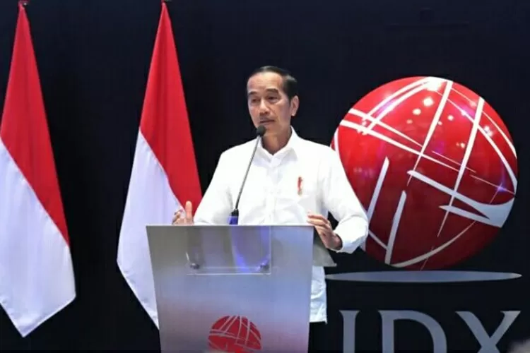 Buka Perdagangan BEI, Jokowi: Hadapi Tahun Ujian 2023 Harus Optimis tapi Tetap Waspada. (BPMI Setpres)