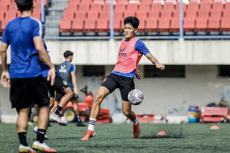 Meru Kimura resmi dipinjam PSIS Semarang dari Rans Nusantara. (dok. PSIS)