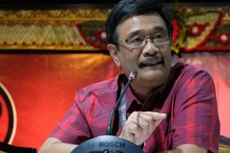 Djarot Saiful Hidayat, Ketua DPP PDIP minta Pesiden untuk mereshuffle menteri asal Partai Nasdem