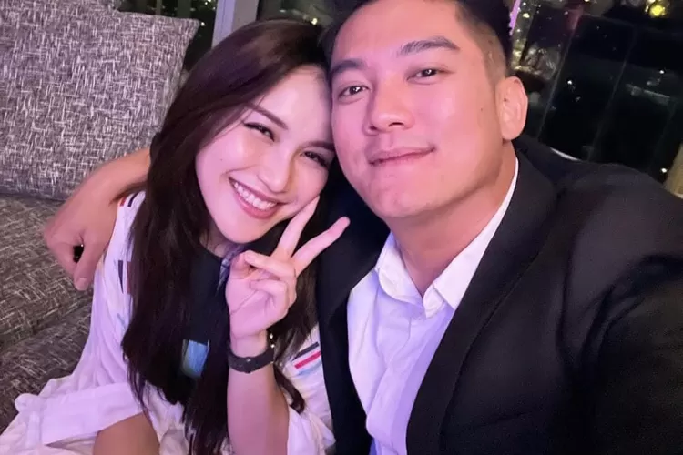 Ayu Ting Ting mengungkapkan sosok Boy William di mata putrinya, Bilqis (Foto: Gorajuara.com/dok: Instagram @boywilliam17)