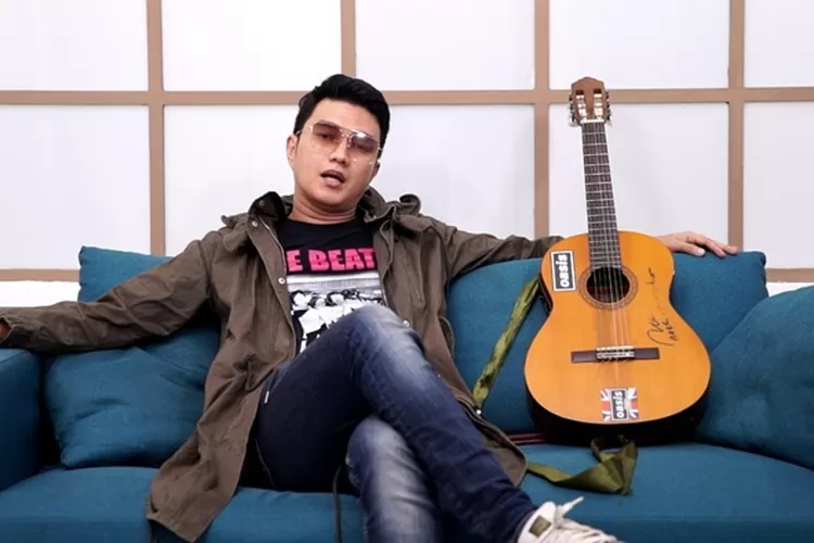 Aldi Taher diketahui lelang barang berharganya untuk bantu pengobatan Indra Bekti. (Instagram @alditaher.official)