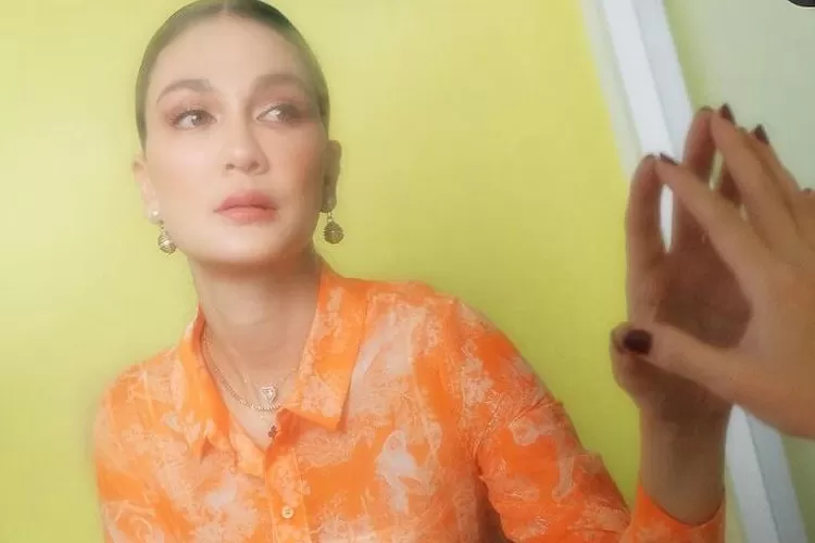 Ariel Noah kalah start, akhirnya Luna Maya diajak nikah oleh aktor berkarier cemerlang ini (Instagram @lunamaya)