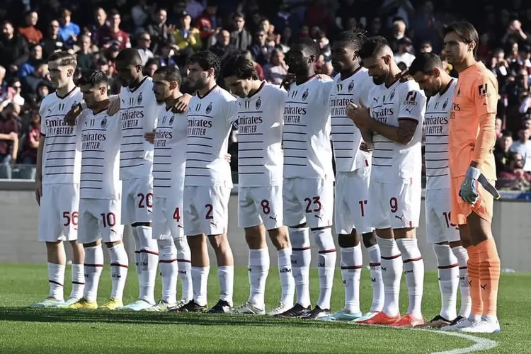 Pemegang Scudetto musim lalu, AC Milan buntuti Napoli di peringkat ke 2 klasemen sementara Liga Italia (Instagram/@acmilan)