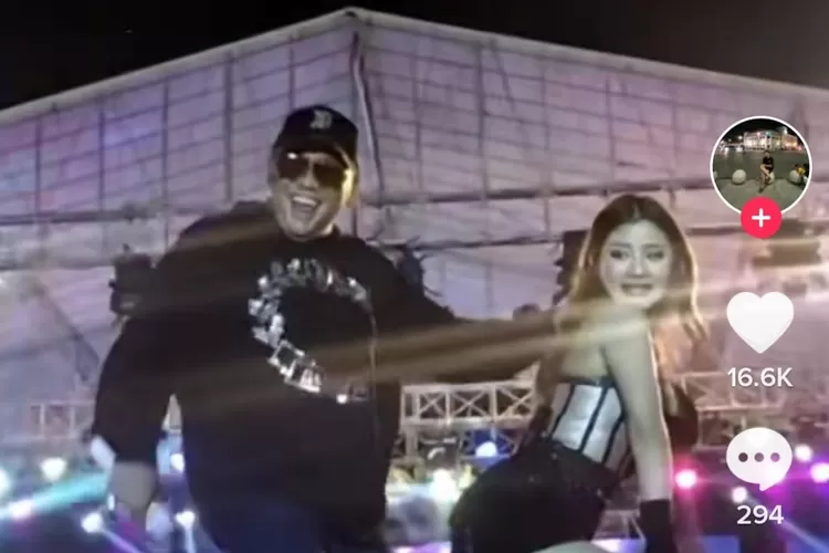 Joget Hot Wali Kota Tegal Dedy Yon Priyono bersama Uchie Sucita yang jadi Viral. (Akun TikTok @youth_gk5)