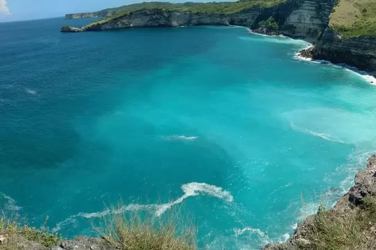 Pantai Tanjung Ringgit, destinasi wisata alam bersejarah di Lombok (Instagram @naturebeach.frau)