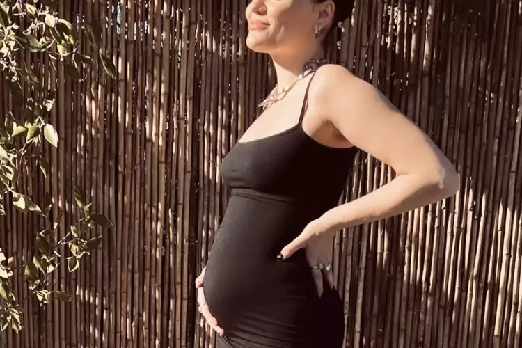Jessie J umumkan kehamilannya (Jessie J)