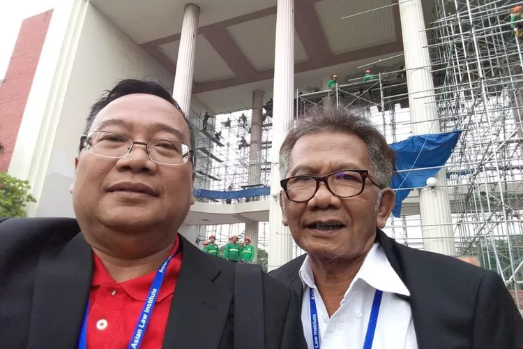Ketua Umum APHA Laksanto Utomo (kiri) dan seorang sahabat Rosa Widyawan (kanan). 