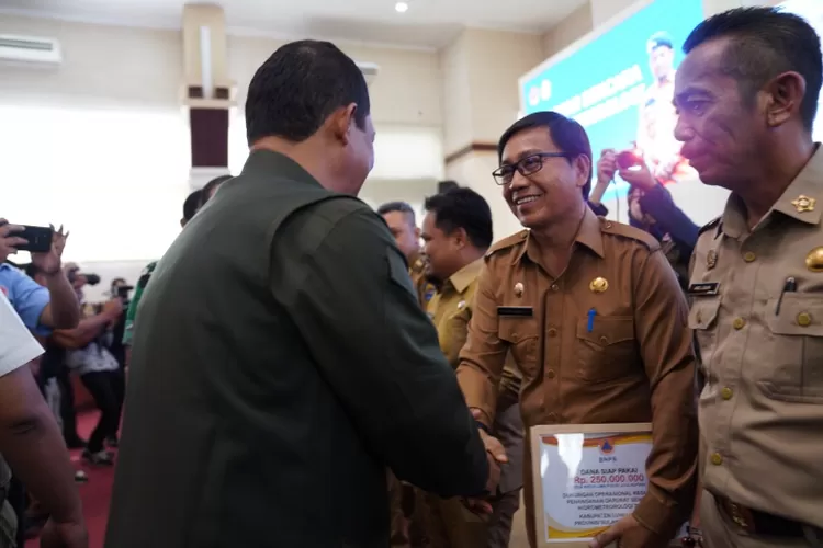 Terdampak Bencana Hidrometeorologi, Luwu Utara Terima Bantuan dari BNPB (Dok. LHR)