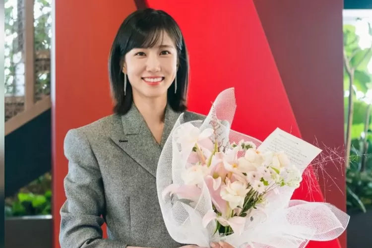 Park Eun Bin Pemeran &lsquo;Extraordinary Attorney Woo&rsquo; Menghadiri  Critics&rsquo; Choice Award ke-28 di Amerika Serikat  (Gorajuara.com/dok: Instagram @eunbining0904)