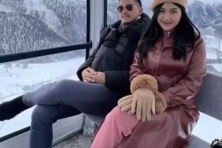 Kaesang Pangarep bulan madu bareng Erina Gudono. Foto/Instagram. (Foto/Instagram.)