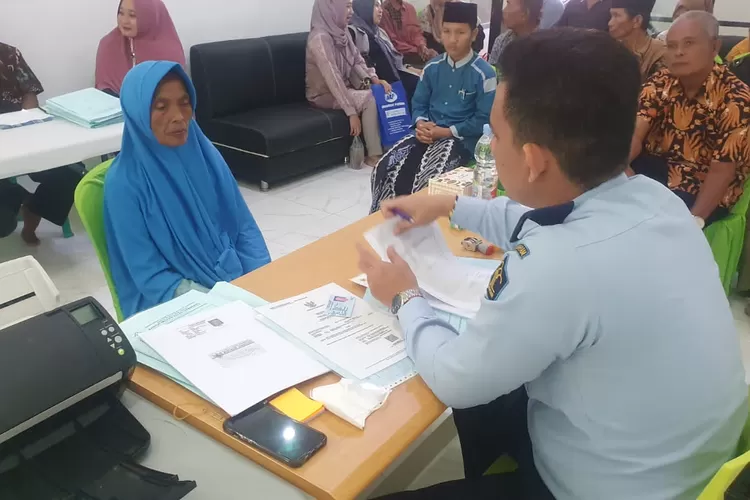 Kantor Imigrasi Semarang Buka Layanan Paspor Kolektif Eazy Paspor