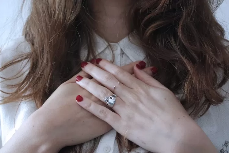 Ilustrasi hal yang disukai perempuan (Unsplash/Giulia Bertelli)