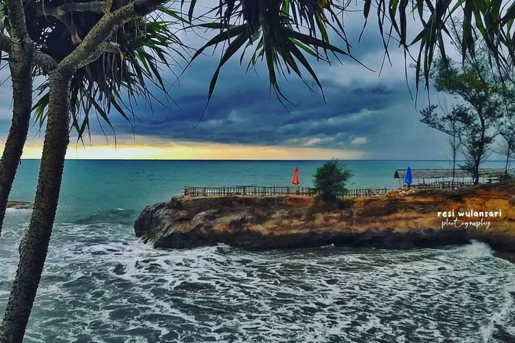 Pantai Sungai Suci, rekomendasi tempat wisata di Bengkulu Tengah (Instagram @resi.wulansariechi)
