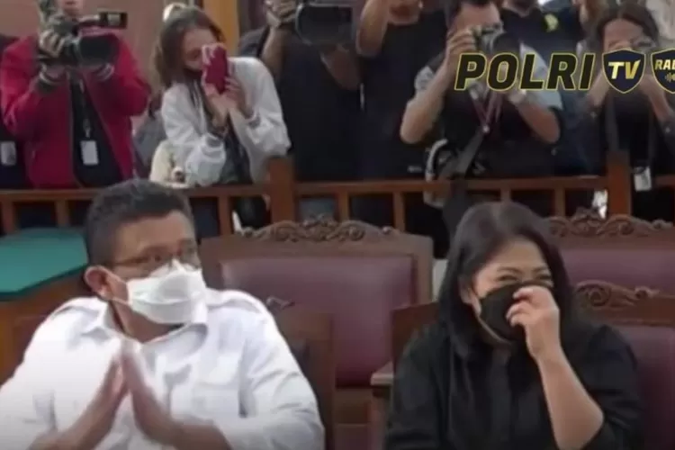 Hakim mencecat Putri Candrawathi terkait keanehan dirinya yang tak divisum setelah mengaku diperkosa (instagram.com/@polritvradio)