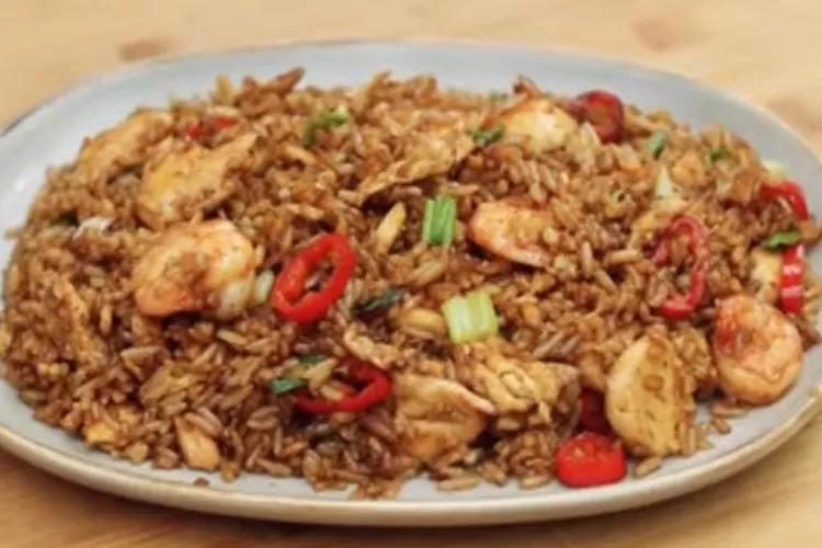  Nasi goreng resep ala Devina Hermawan sangat mantap ketika dimakan dengan rasa yang nikmat dan lezat