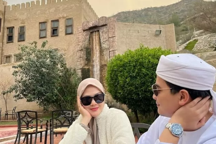 Alvin dan Henny (Tangkap Layar Instagram)