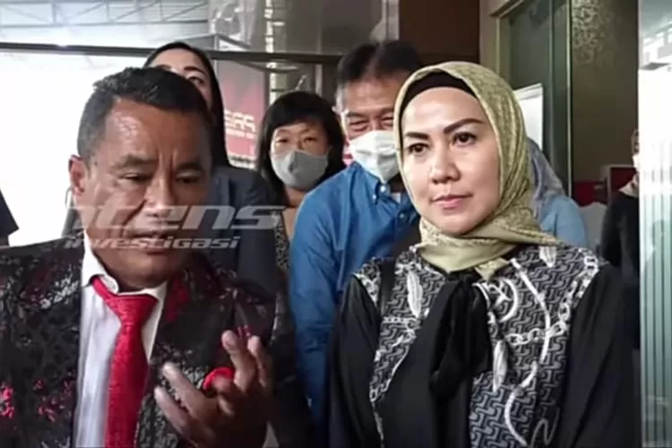 Venna Melinda ungkap motif Ferry Irawan, terduga pelaku KDRT, perihal ranjang sampai rasa cemburu. (Tangkapan layar YouTube/ Intens Investigasi)