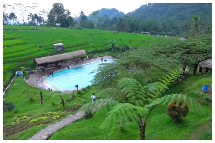 Pemandangan tempat wisata Pagubungan Melung di Banyumas (Youtube Intip Lokasi)