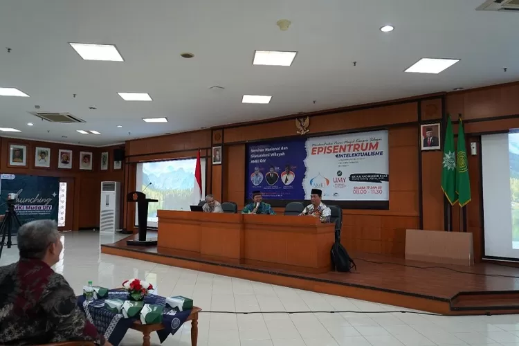 Pelaksanaan silaturahmi dan seminar nasional seputar masjid kampus, hasil kerja sama AMKI DIY dan LPPI UMY.  (Foto: Dok BHP UMY)