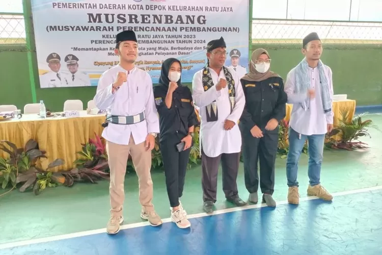 KEGIATAN : Karang Taruna (Katar) Kelurahan Ratujaya turut berpartisipasi dalam penyelenggaraan Musyawarah Perencanaan Pembangunan (Musrenbang) tahun 2024. (ANDIKA EKA/RADAR DEPOK)