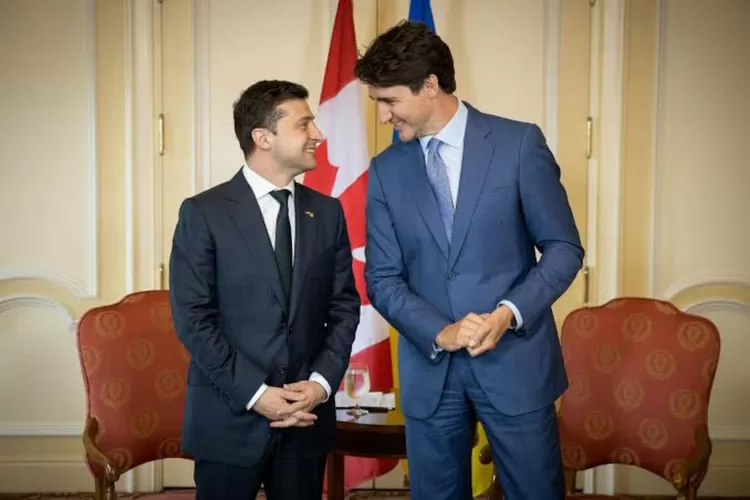 Justin Trudeau dan Volodymyr Zelenskiy (KyivPost)