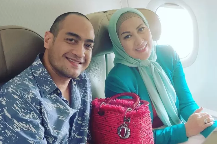 Video Ferry Irawan Minta Maaf Bikin Netizen Geram: Mau Numpang Hidup Sama Siapa Lagi? (IG @ferryirawanreal)