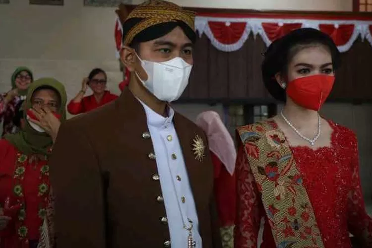 Wali Kota Solo Gibran Rakabuming Raka bersama istrinya Selvi Ananda  (Endang Kusumastuti)