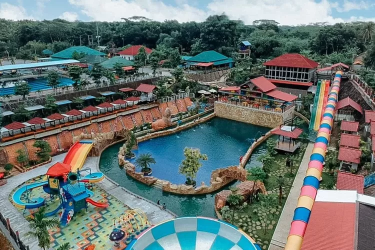 Tampilan Anugerah Waterpark, salah satu wisata seru, terlengkap dan terbesar di Purwakarta (Instagram @awb_purwakarta)