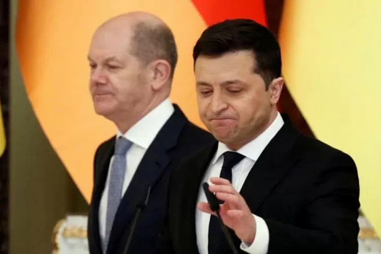 Olaf Scholz dan Zelenskiy (Politico)