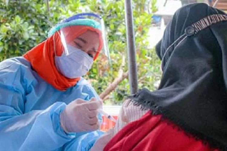 Ilustrasi vaksinasi booster Covid-19. Apakah vaksinasi Covid 19 booster dosis kedua akan jadi syarat melakukan perjalanan mudik  Lebaran 2023? (kemkes.go.id)