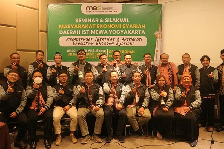 Peserta Raker MES DIY foto bersama. (Humas MES DIY)