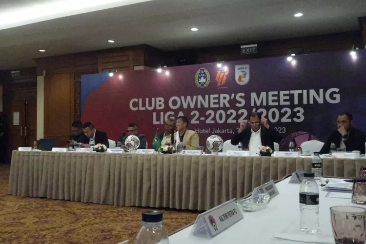 Suasana meeting klub Liga 2 (Ist)