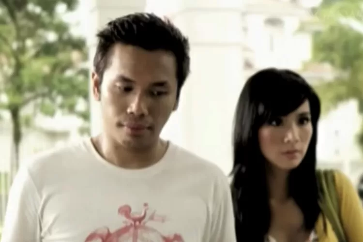 Lirik Lagu Tak Lekang Oleh Waktu Dari Kerispatih, Dirimu Di Hatiku, Tak ...