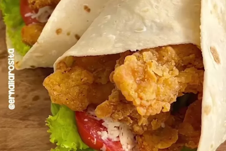 Resep Crispy Chicken Wrap dalam rangka hari gizi (Instagram @ernaliarosita)