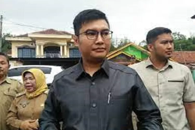 Ketua Komisi 2 DPRD Kabupaten Bogor, sastra Winara