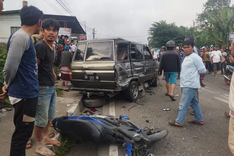 Kecelakaan Beruntun Terjadi di Penurunan Panyalaian