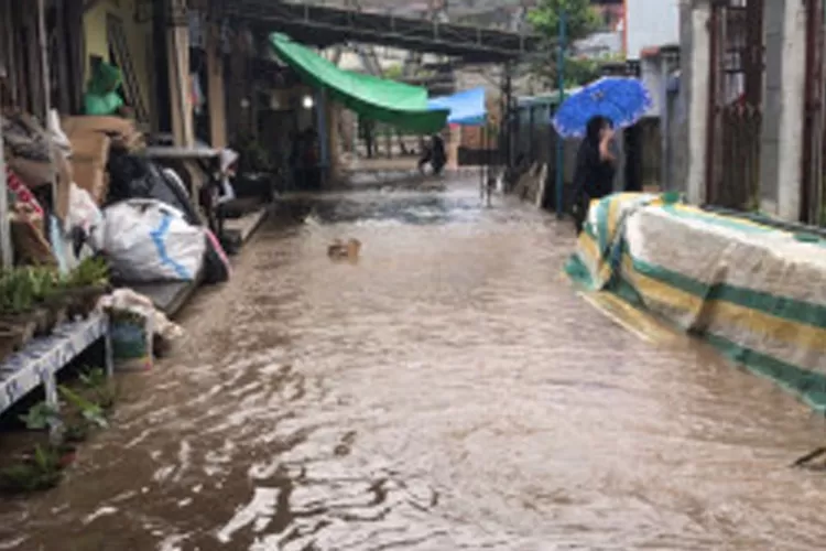 Banjir dan longsor menerjang Kota Manado, Jumat 27 Januari 2023 pagi tadi. (Foto: BPBD Kota Manado)