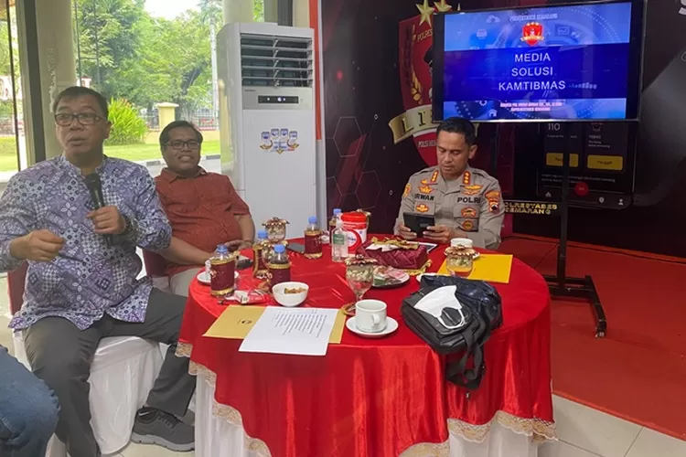 Polrestabes Semarang menggelar Jumat Curhat bersama Wakil Ketua Komisi D DPRD Kota Semarang Rahmulyo Adi Wibowo, Jumat 27 Januari 2023. (Istimewa)