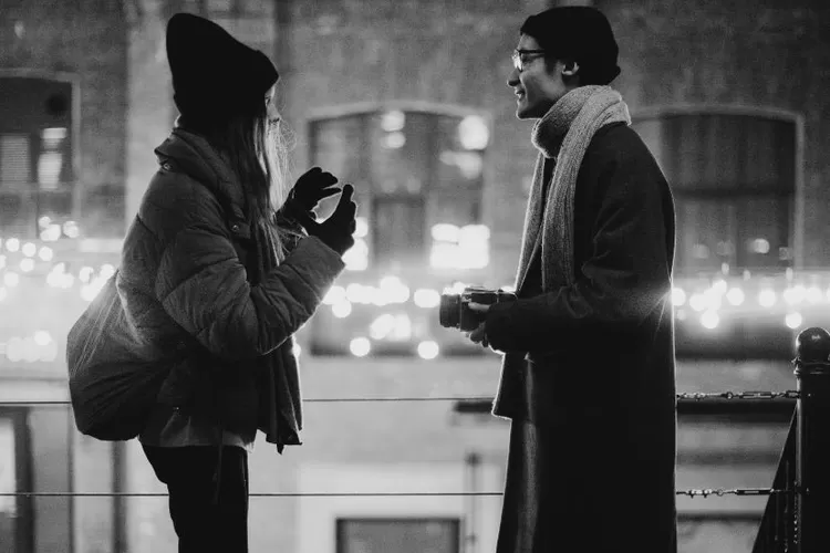 Ilustrasi tanda mantan rindu sama kamu (Pexels/ cottonbro studio)