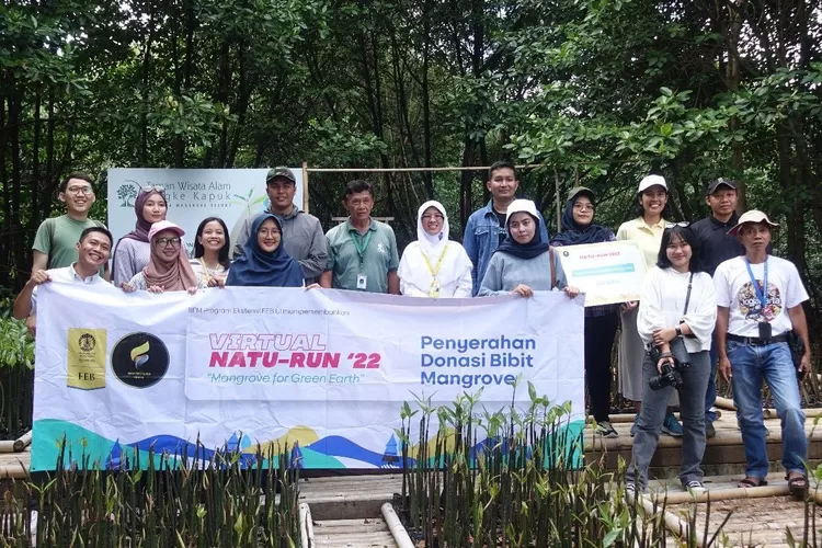 Sehatkan Raga dan Lingkungan Pesisir, FEB UI Gelar Natu-Run