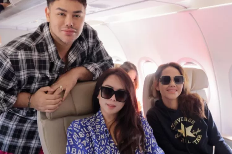 Hari Ini bunda corla pulang ke Jerman, Ivan Gunawan tulis mesan haru. Foto/Instagram (Foto/Instagram)